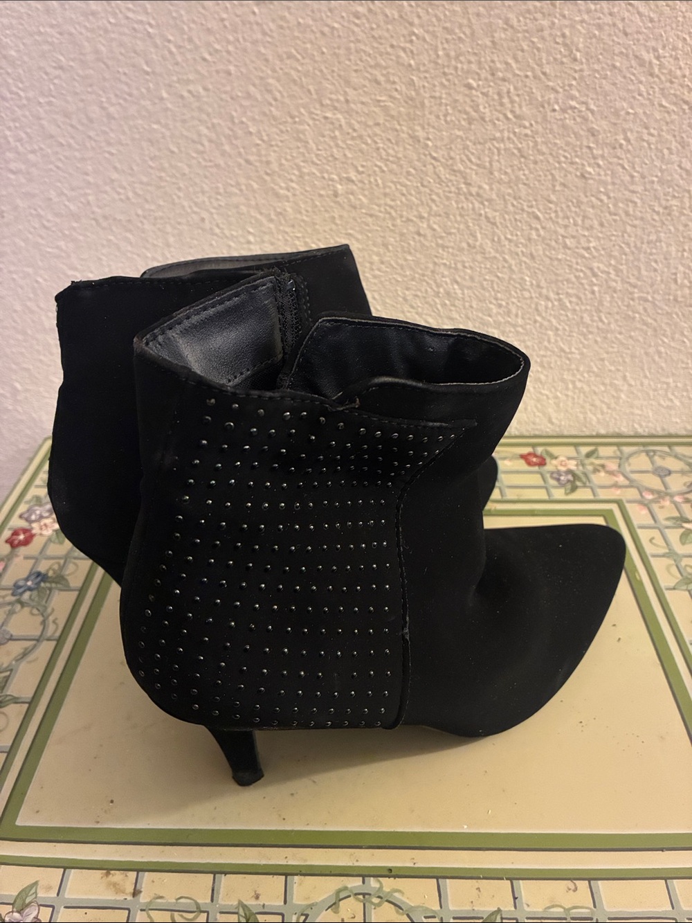 me too Black Studded Pointed Toe Ankle Booties
